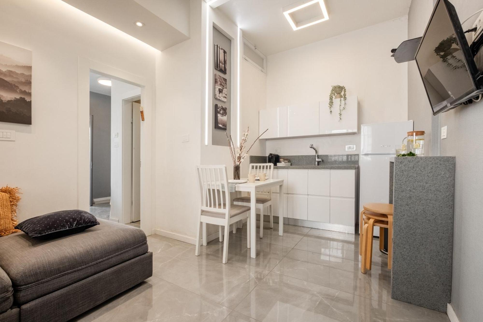 Dinning Room, Bedroom And Balcony Jérusalem Extérieur photo